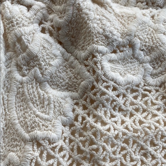 LF Native Rose Lace Crochet Split Cream Shorts - Picture 3 of 5